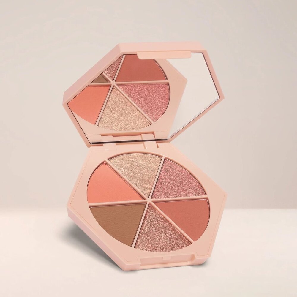 EM Cosmetics Divine Skies Eyeshadow Palette Magic Hour